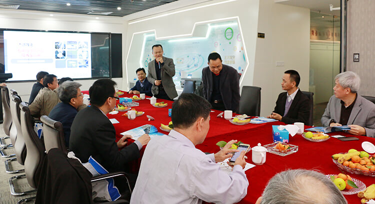 1516707859100444.jpg 孙董介绍公司核心研发管理人员.jpg